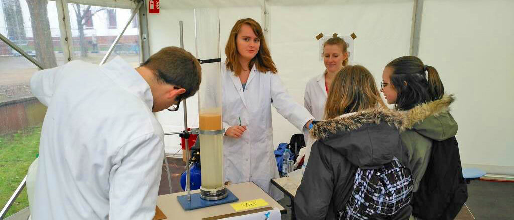 Studiengang Verfahrens- und Umwelttechnik, Infostand am Girlsday